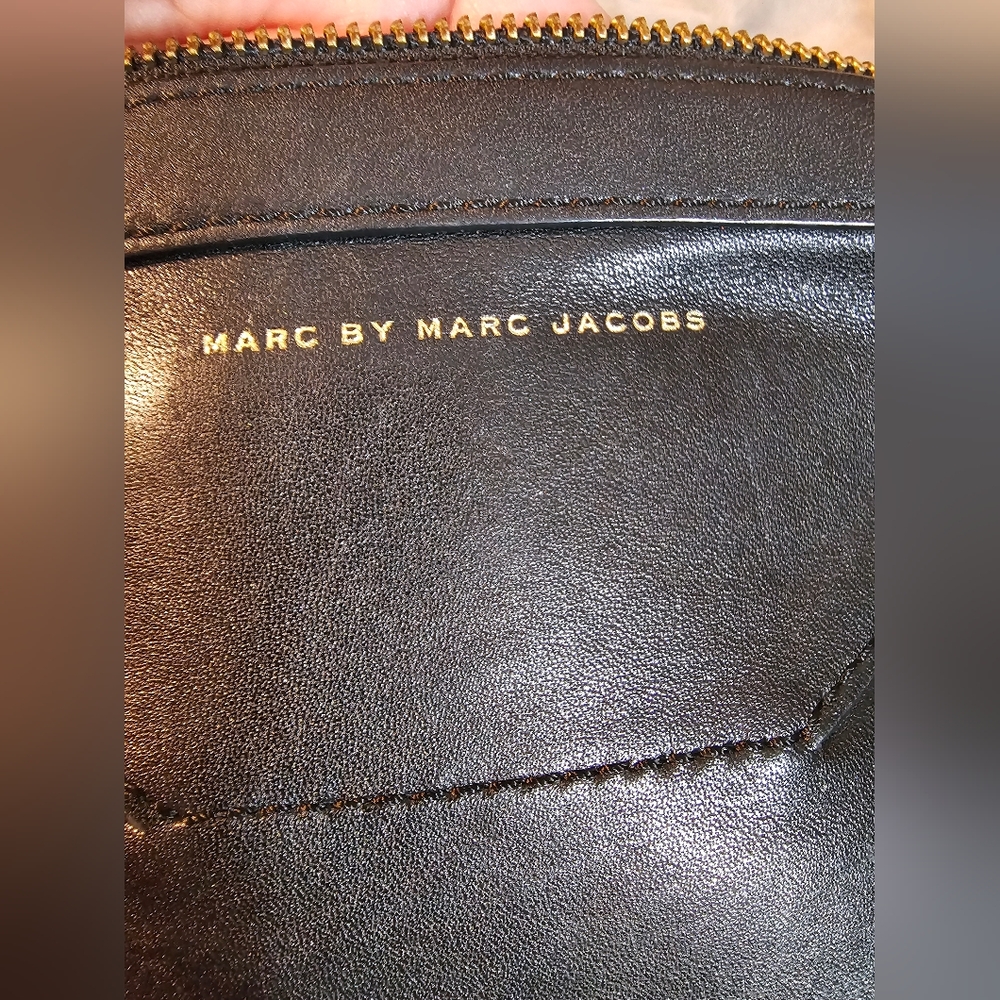 Marc Jacobs Hands Off Alex Black Leather Crossbody EUC - Picture 14 of 16